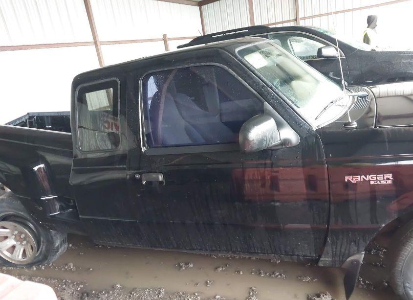 Photo 13 of 2002 Ford Ranger EDGE/TREMOR/XL/XLT (VIN 1FTYR14U92PA81506)