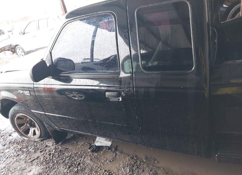 Photo 14 of 2002 Ford Ranger EDGE/TREMOR/XL/XLT (VIN 1FTYR14U92PA81506)