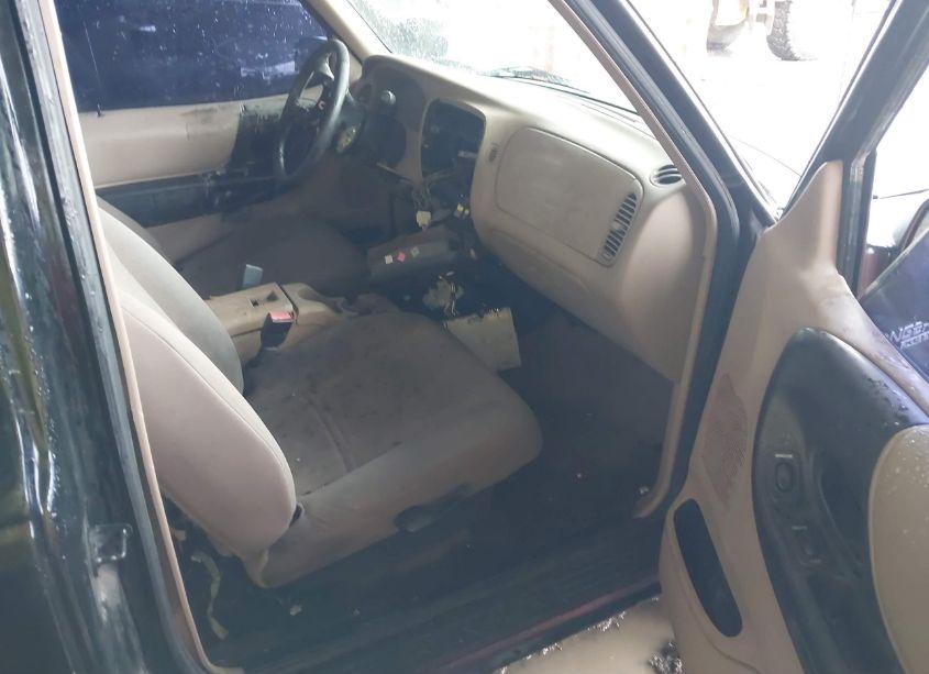 Photo 5 of 2002 Ford Ranger EDGE/TREMOR/XL/XLT (VIN 1FTYR14U92PA81506)