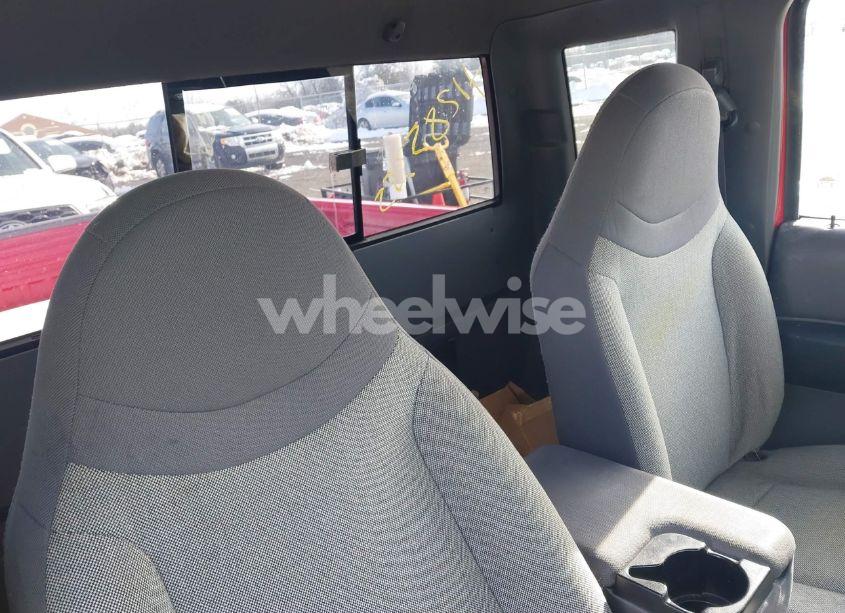 Photo 8 of 2002 Ford Ranger EDGE/TREMOR/XL/XLT (VIN 1FTYR14U92PB71027)