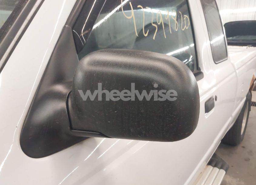 Photo 12 of 2001 Ford Ranger EDGE/XL/XLT (VIN 1FTYR14UX1PB51299)