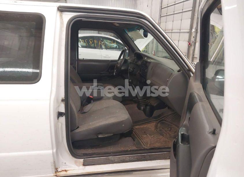 Photo 5 of 2001 Ford Ranger EDGE/XL/XLT (VIN 1FTYR14UX1PB51299)