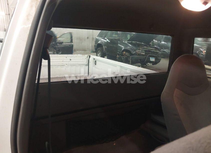 Photo 8 of 2001 Ford Ranger EDGE/XL/XLT (VIN 1FTYR14UX1PB51299)