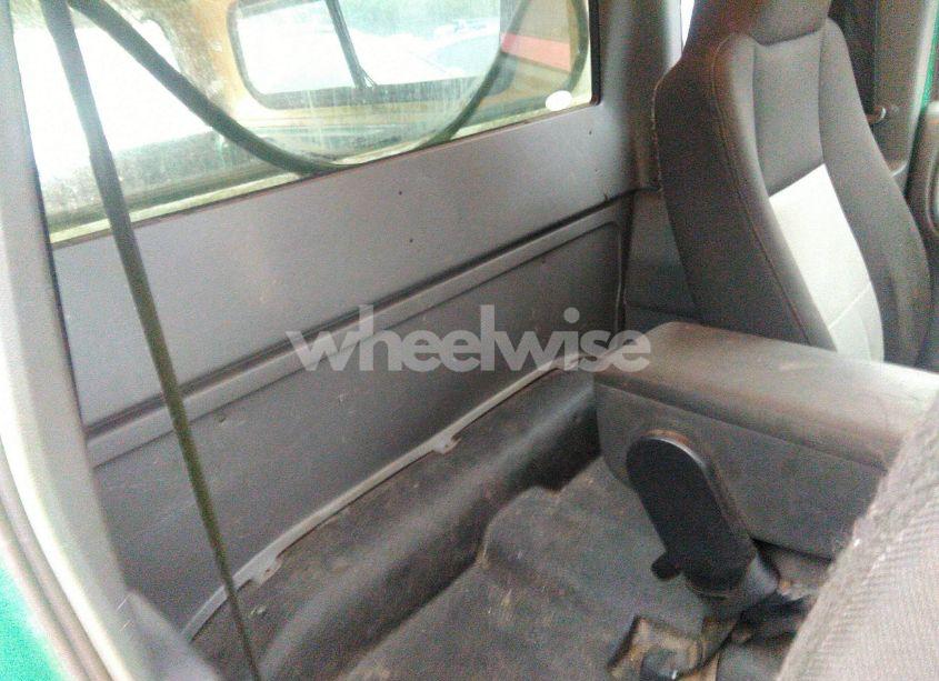 Photo 8 of 2005 Ford Ranger EDGE/STX/XL/XLT (VIN 1FTYR14UX5PA42184)