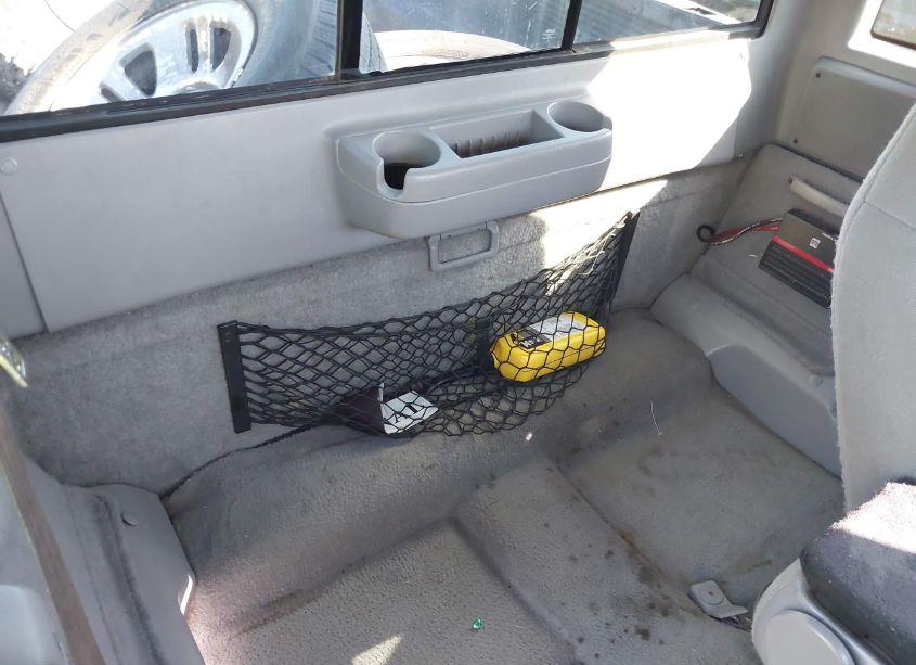Photo 8 of 1998 Ford Ranger SPLASH/XL/XLT (VIN 1FTYR14UXWTA35941)
