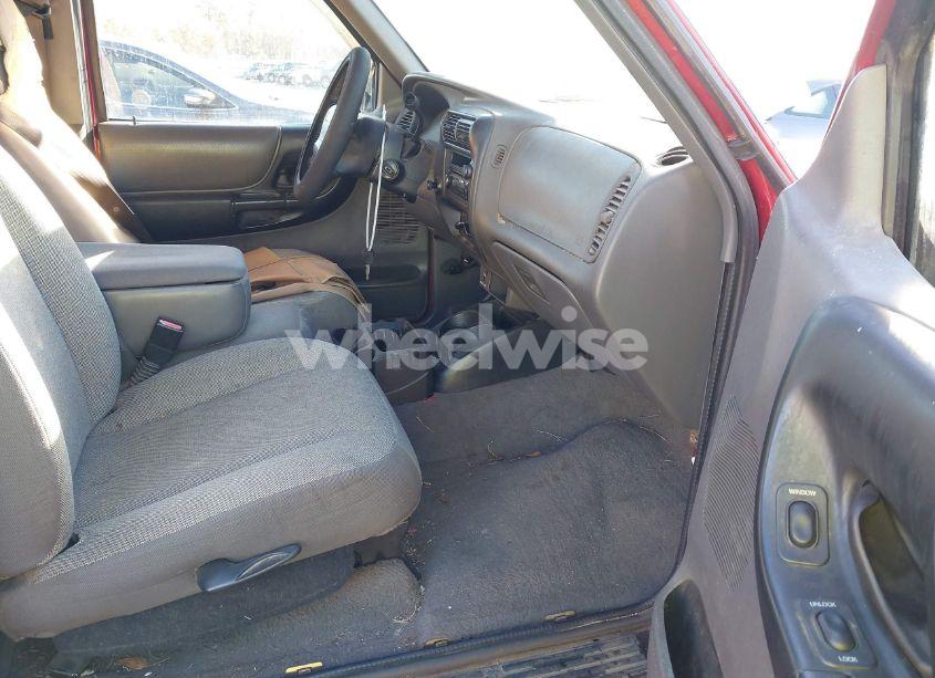 Photo 5 of 2001 Ford Ranger EDGE/XL/XLT (VIN 1FTYR14V01PB45388)