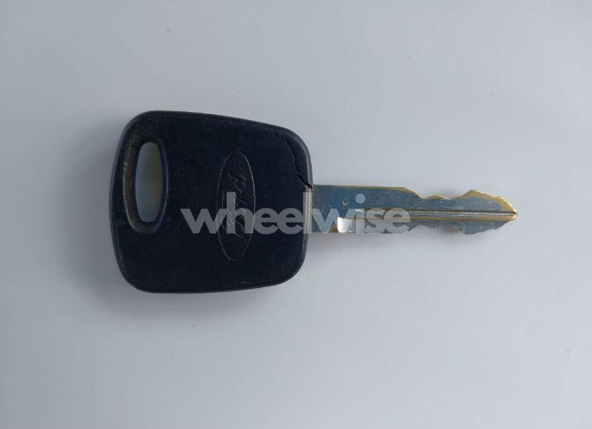 Photo 11 of 2000 Ford Ranger XL/XLT (VIN 1FTYR14V0YPB97940)