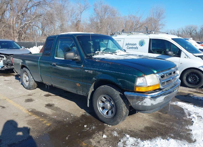 2000 Ford Ranger XL/XLT (VIN 1FTYR14V0YTA27035) main photo