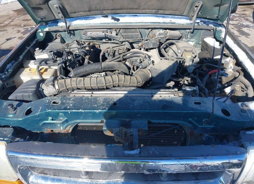 Photo 10 of 2000 Ford Ranger XL/XLT (VIN 1FTYR14V0YTA27035)