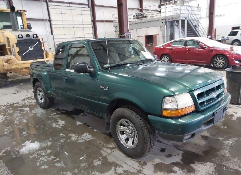2000 Ford Ranger XL/XLT (VIN 1FTYR14V0YTA49990) main photo