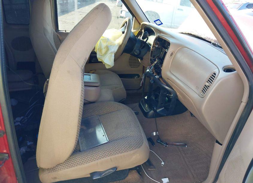 Photo 5 of 1999 Ford Ranger XL/XLT (VIN 1FTYR14V2XPB24096)