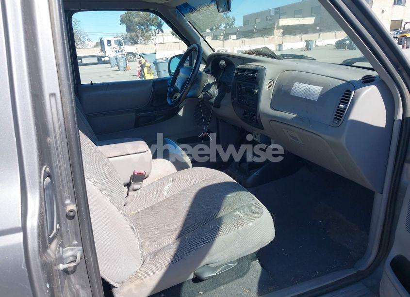 Photo 5 of 2000 Ford Ranger XL/XLT (VIN 1FTYR14V2YPA47330)