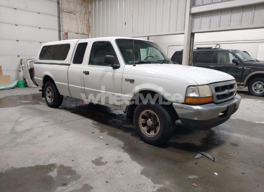2000 Ford Ranger XL/XLT (VIN 1FTYR14V2YTA29093) main photo