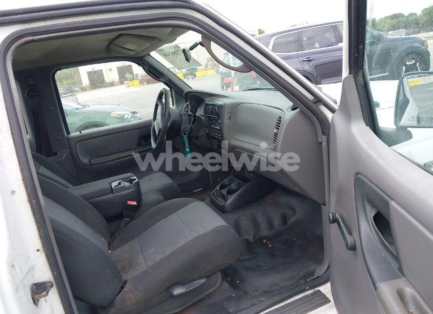 Photo 5 of 2003 Ford Ranger EDGE/TREMOR/XL/XLT (VIN 1FTYR14V33TA31301)