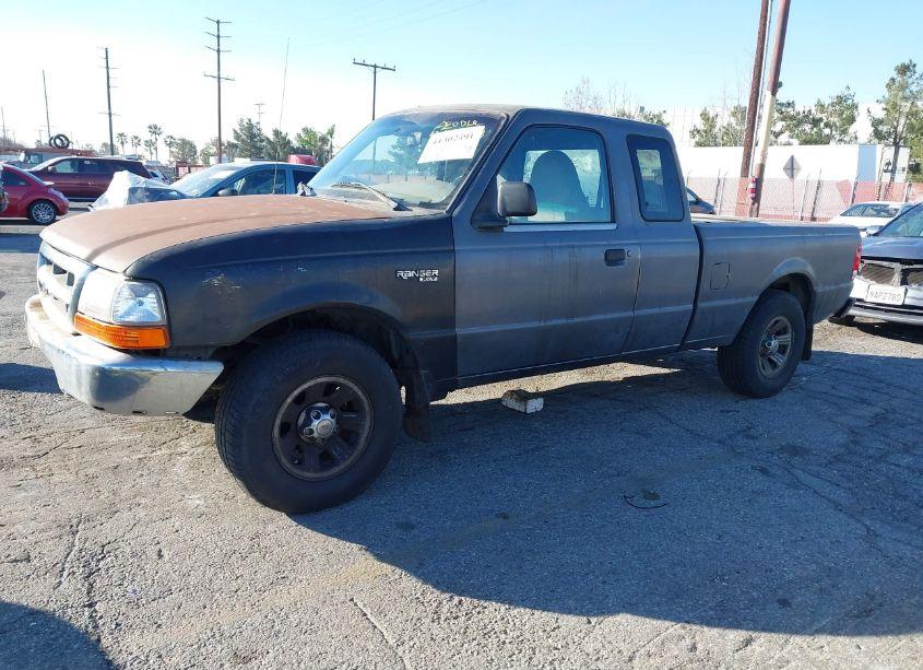 Photo 2 of 2000 Ford Ranger XL/XLT (VIN 1FTYR14V3YPA48275)