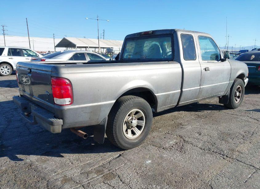 Photo 4 of 2000 Ford Ranger XL/XLT (VIN 1FTYR14V3YPA48275)
