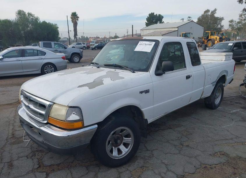 Photo 2 of 2000 Ford Ranger XL/XLT (VIN 1FTYR14V3YPA81440)