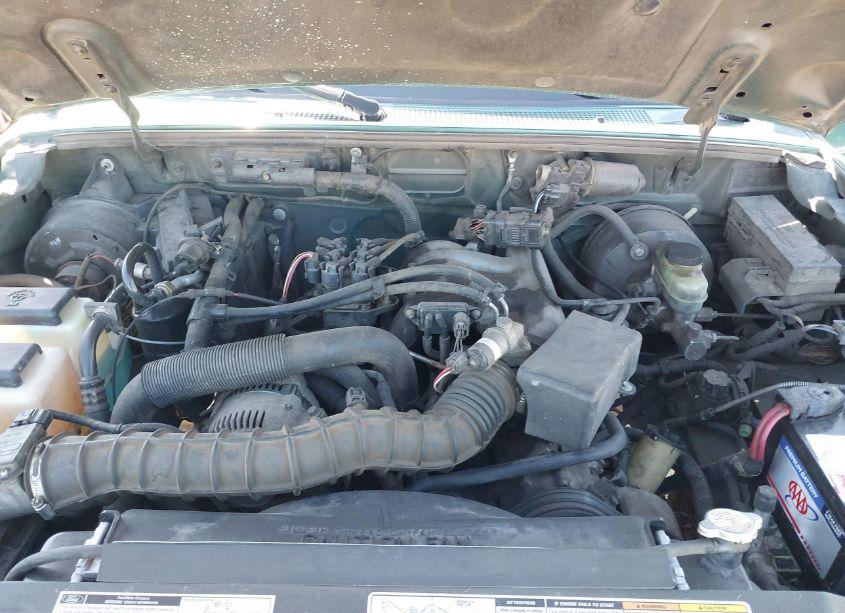 Photo 10 of 2000 Ford Ranger XL/XLT (VIN 1FTYR14V3YPB59893)