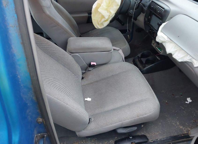 Photo 5 of 2000 Ford Ranger XL/XLT (VIN 1FTYR14V5YPB28581)