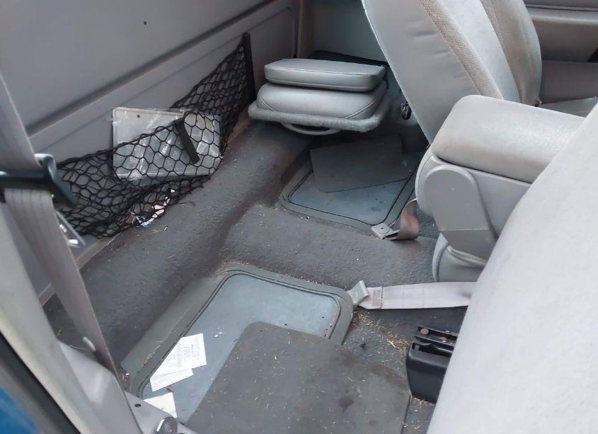 Photo 8 of 2000 Ford Ranger XL/XLT (VIN 1FTYR14V5YPB28581)