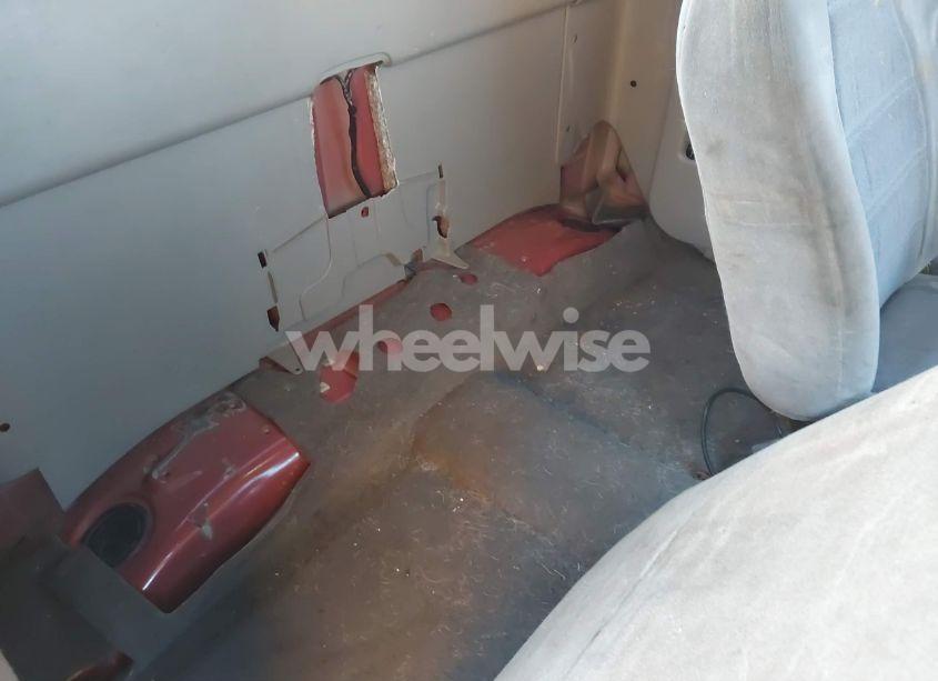 Photo 8 of 2000 Ford Ranger XL/XLT (VIN 1FTYR14V5YPB31769)