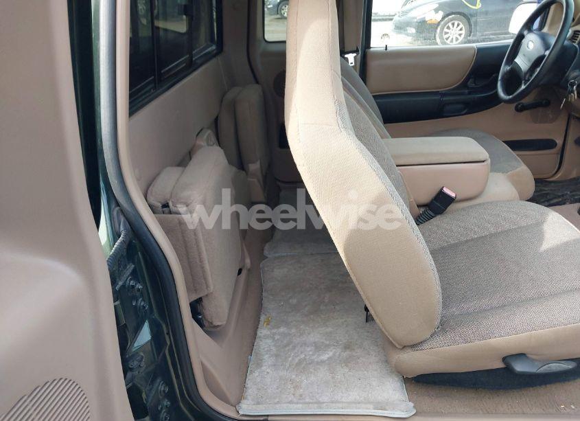 Photo 8 of 2001 Ford Ranger EDGE/XL/XLT (VIN 1FTYR14V61TA93711)