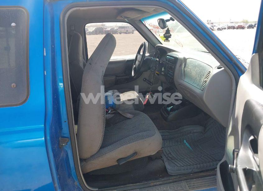 Photo 5 of 1999 Ford Ranger XL/XLT (VIN 1FTYR14V6XTA57168)