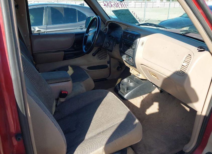 Photo 5 of 2000 Ford Ranger XL/XLT (VIN 1FTYR14V6YTA69418)