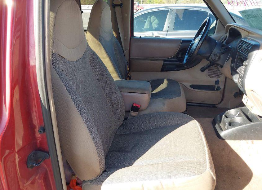 Photo 8 of 2000 Ford Ranger XL/XLT (VIN 1FTYR14V6YTA69418)