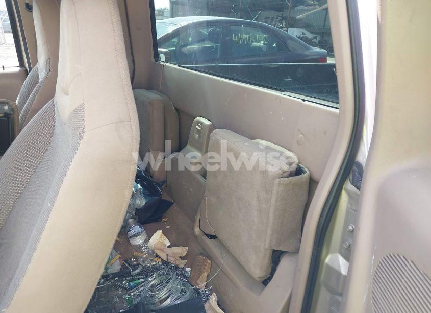 Photo 8 of 2000 Ford Ranger XL/XLT (VIN 1FTYR14V6YTB34235)