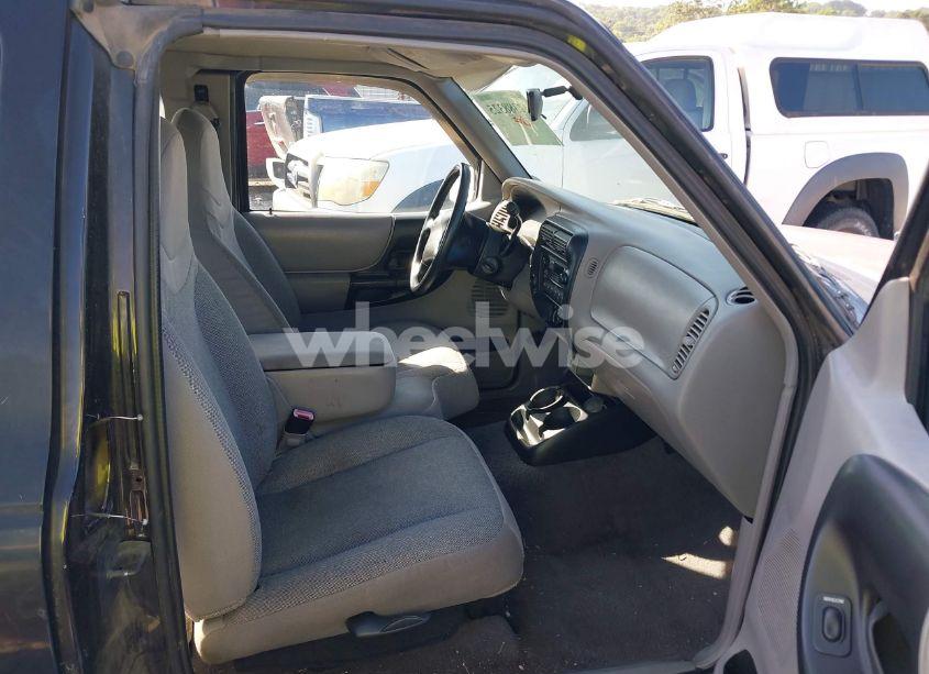 Photo 5 of 2000 Ford Ranger XL/XLT (VIN 1FTYR14V7YPB79614)