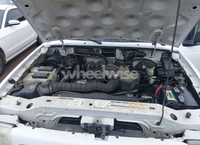 Photo 10 of 2000 Ford Ranger XL/XLT (VIN 1FTYR14V7YTA03668)