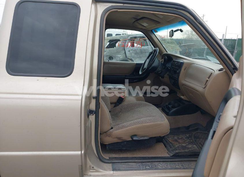 Photo 5 of 2001 Ford Ranger EDGE/XL/XLT (VIN 1FTYR14V81PB37409)