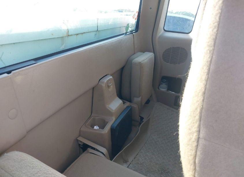 Photo 8 of 2000 Ford Ranger XL/XLT (VIN 1FTYR14V8YPA67985)