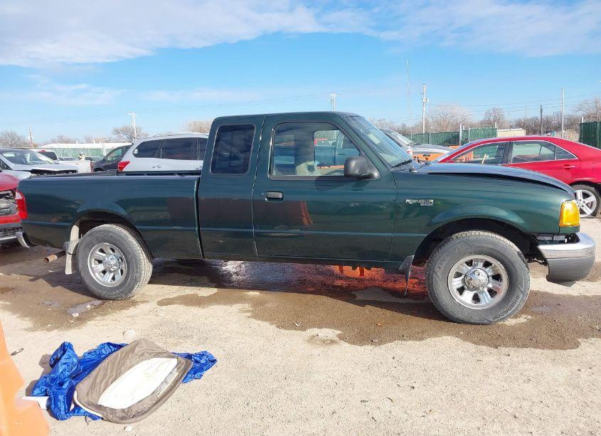 Photo 13 of 2002 Ford Ranger EDGE/TREMOR/XL/XLT (VIN 1FTYR14V92PB40840)