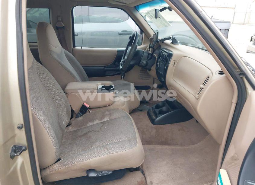 Photo 5 of 2002 Ford Ranger EDGE/TREMOR/XL/XLT (VIN 1FTYR14V92PB66581)