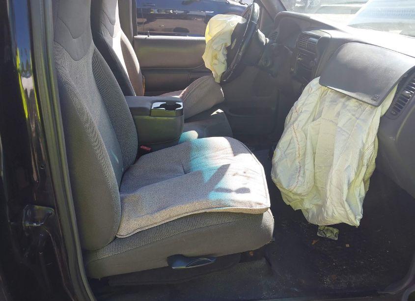 Photo 5 of 2002 Ford Ranger EDGE/TREMOR/XL/XLT (VIN 1FTYR14V92PB68251)