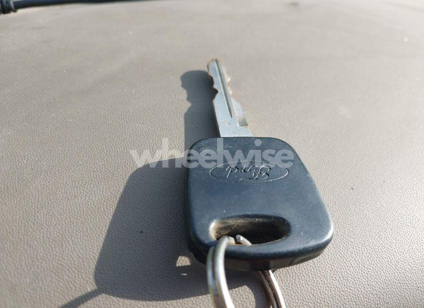 Photo 11 of 2001 Ford F-150 KING RANCH EDITION/LARIAT/XLT (VIN 1FTYR14V9XP******)