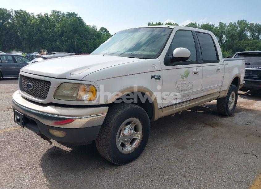 Photo 2 of 2001 Ford F-150 KING RANCH EDITION/LARIAT/XLT (VIN 1FTYR14V9XP******)
