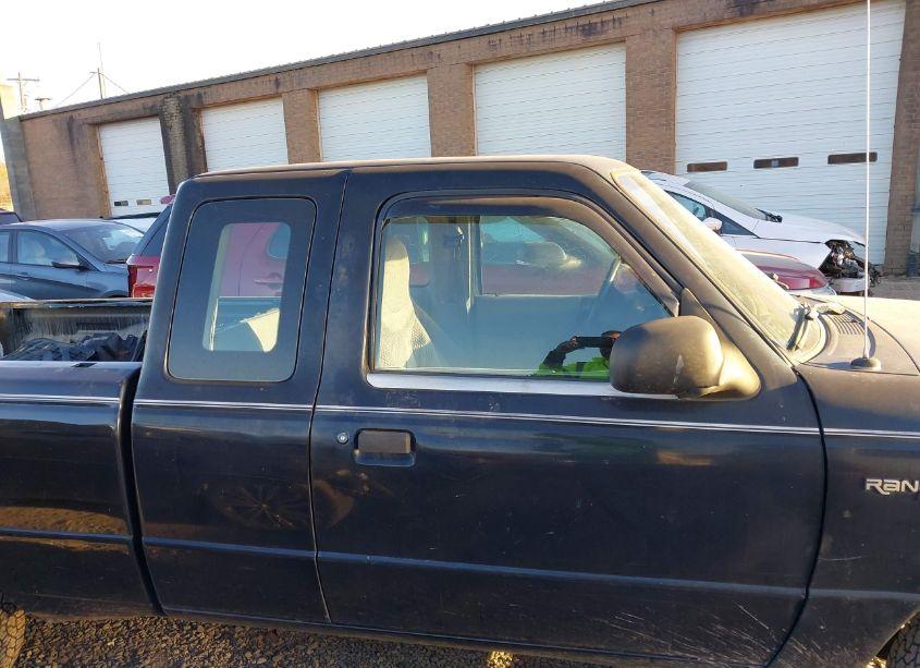 Photo 13 of 2000 Ford Ranger XL/XLT (VIN 1FTYR14V9YPB24680)