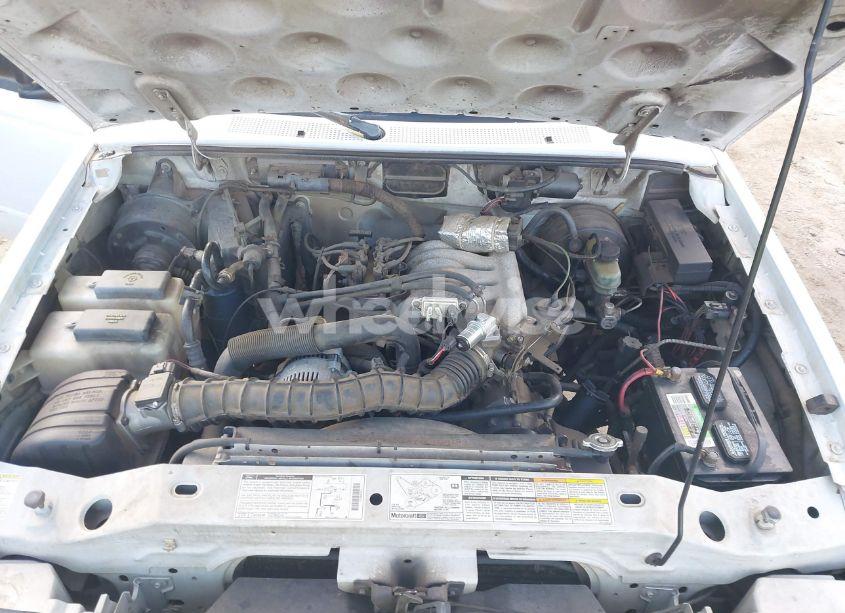 Photo 10 of 2000 Ford Ranger XL/XLT (VIN 1FTYR14V9YTA66366)