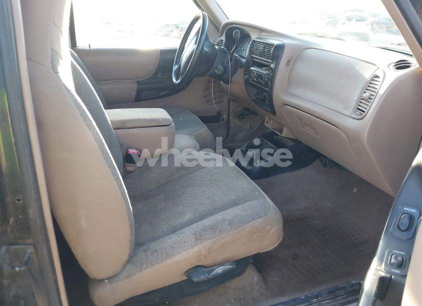 Photo 5 of 2000 Ford Ranger XL/XLT (VIN 1FTYR14V9YTB42247)