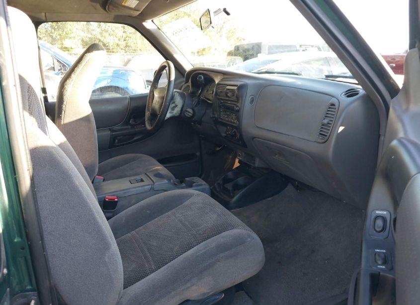 Photo 5 of 2000 Ford Ranger XL/XLT (VIN 1FTYR14VXYPB92342)