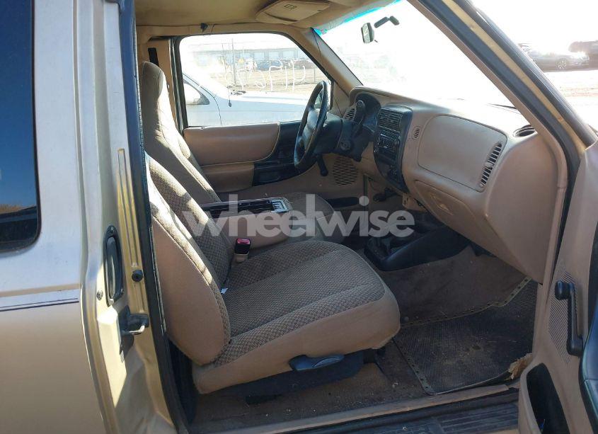 Photo 5 of 1999 Ford Ranger XLT (VIN 1FTYR14X8XPC09462)