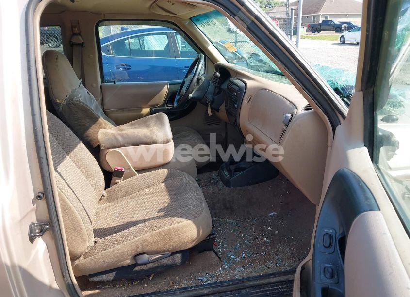 Photo 5 of 1998 Ford Ranger SPLASH/XL/XLT (VIN 1FTYR14XXWTA50370)