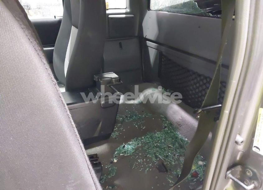 Photo 8 of 2005 Ford Ranger EDGE/XL/XLT (VIN 1FTYR15E75PA79703)