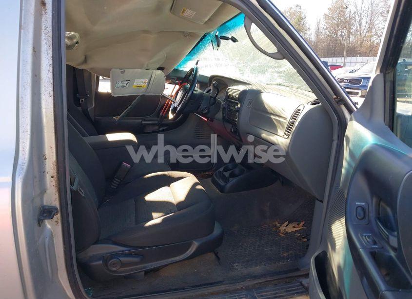 Photo 5 of 2004 Ford Ranger XLT (VIN 1FTYR15E94TA02868)