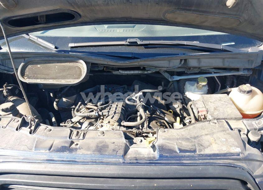 Photo 10 of 2019 Ford Transit-250 (VIN 1FTYR1CG4KKB59912)