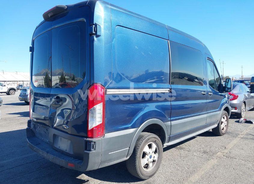 Photo 4 of 2019 Ford Transit-250 (VIN 1FTYR1CG4KKB59912)
