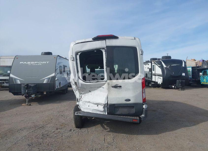 Photo 15 of 2018 Ford Transit-250 (VIN 1FTYR1CM2JKB03536)